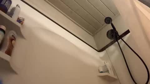 Breed me daddy  online show from November 2025 01:01:02 PM