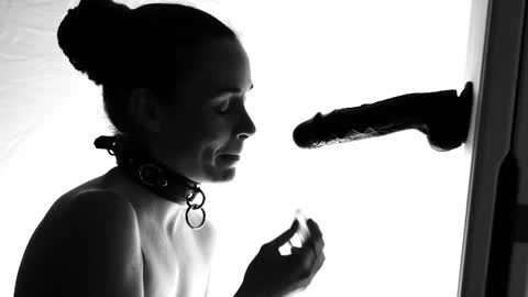 Creature Marie online show from November 2025 02:58:01 AM