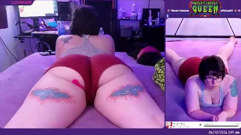 Snapshot of creepycrawlyqueen chatting on June 2026 06:45:02 AM Amethyst online show from June 2026 06:45:02 AM