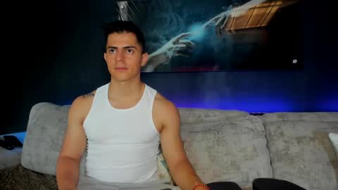 Snapshot of crhistian1_ chatting on March 2025 04:33:02 PM CRHISTIAN online show from March 2025 04:33:02 PM