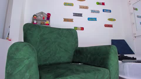 cristian online show from November 2025 12:09:01 AM