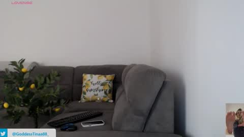 cris_tinne online show from April 2026 03:28:01 PM