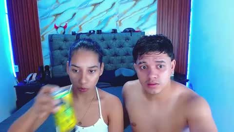 Snapshot of crisandmery chatting on May 2026 05:25:01 AM CRISANDMERY online show from May 2026 05:25:01 AM
