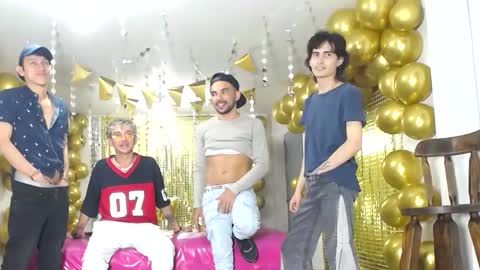 Snapshot of crismens chatting on December 2024 03:08:02 AM crismens online show from December 2024 03:08:02 AM