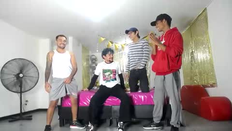 Snapshot of crismens chatting on February 2025 03:23:02 AM crismens online show from February 2025 03:23:02 AM