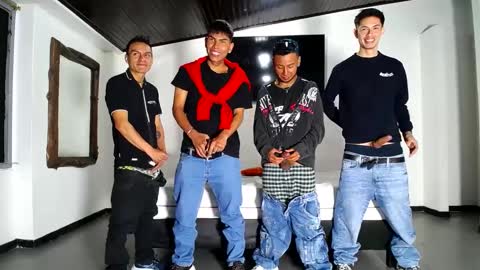 Snapshot of crismens chatting on October 2025 12:24:02 PM crismens online show from October 2025 12:24:02 PM