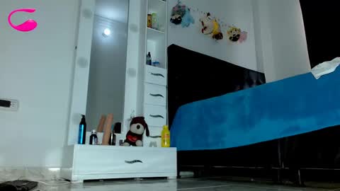 yereimis y jaider  online show from February 2025 05:36:01 PM