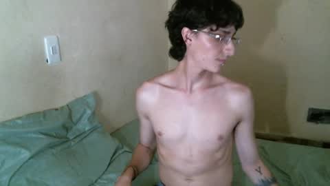 criss_420 online show from September 2025 12:00:02 AM