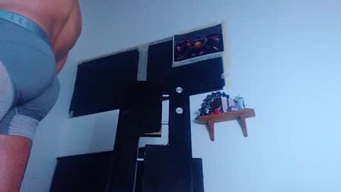 Cristopher online show from November 2025 02:00:01 AM