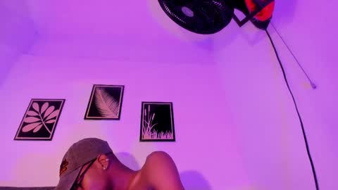 criss_zuri online show from March 2026 11:59:02 AM