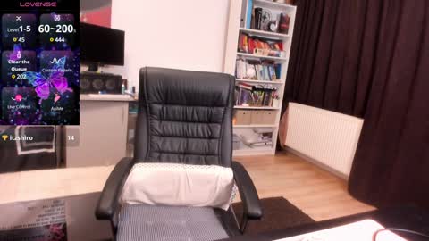 Twitter Christinne p online show from December 2024 02:44:01 PM