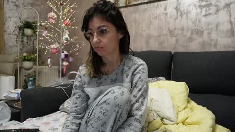 Snapshot of crissy_love chatting on January 2025 05:01:02 AM crissy_love online show from January 2025 05:01:02 AM
