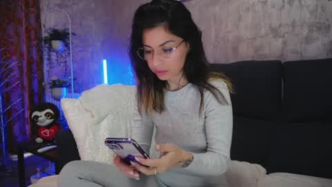 Snapshot of crissy_love chatting on February 2025 06:31:01 AM crissy_love online show from February 2025 06:31:01 AM