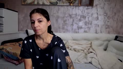 crissy_love online show from December 2025 09:33:01 PM