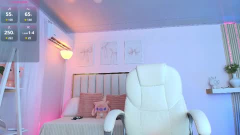 Cristal  online show from February 2025 03:44:02 AM