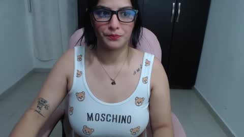 Cristal online show from January 2025 03:43:01 AM