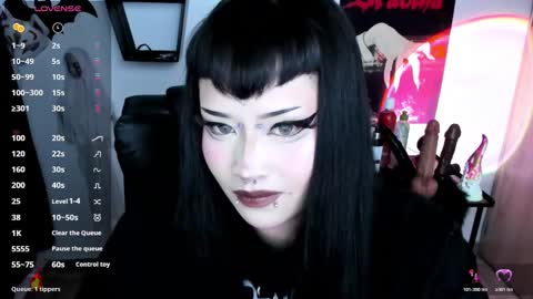 Cris online show from October 2025 09:59:01 PM