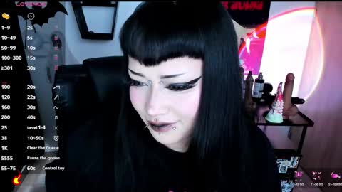 Cris online show from December 2025 09:21:02 PM