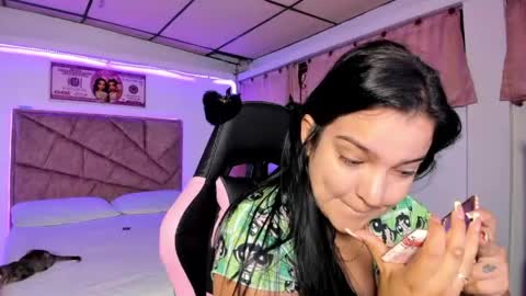 Snapshot of cristal_smith20 chatting on April 2026 11:30:02 AM cristal_smith20 online show from April 2026 11:30:02 AM
