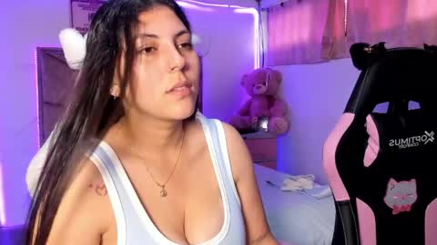 Snapshot of cristal_smith20 chatting on May 2026 02:13:01 PM cristal_smith20 online show from May 2026 02:13:01 PM