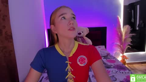 Snapshot of cristal_t2 chatting on March 2026 07:13:02 PM cristal_t2 online show from March 2026 07:13:02 PM