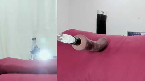 cristal_thompson_ online show from March 2026 12:09:01 PM