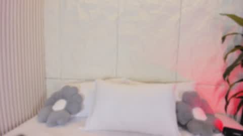 Snapshot of cristalcollinss chatting on July 2026 11:27:01 AM Cristal online show from July 2026 11:27:01 AM