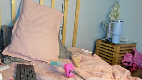 Cristal Cute  online show from January 2025 05:13:01 PM