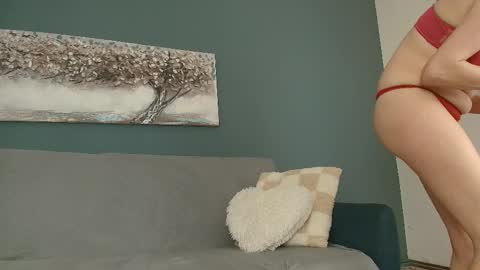 Snapshot of cristaleyess chatting on February 2026 03:35:02 PM cristaleyess online show from February 2026 03:35:02 PM