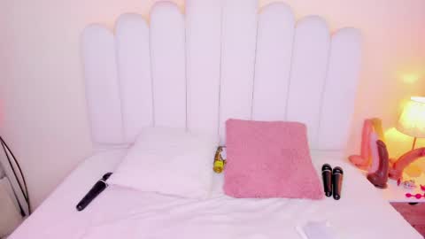 Cristal online show from April 2026 09:59:01 AM