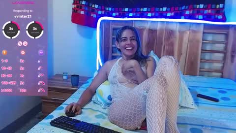 Snapshot of cristall_dulce_ chatting on December 2024 11:25:02 PM cristall online show from December 2024 11:25:02 PM