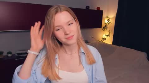 Cristas online show from March 2026 12:05:01 PM