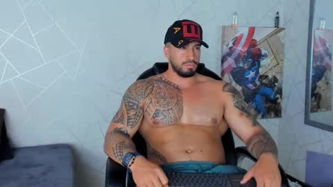 Snapshot of cristian_walker chatting on December 2024 02:05:02 PM cristian walker online show from December 2024 02:05:02 PM