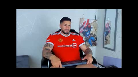 Snapshot of cristian_walker chatting on December 2024 10:03:01 PM cristian walker online show from December 2024 10:03:01 PM