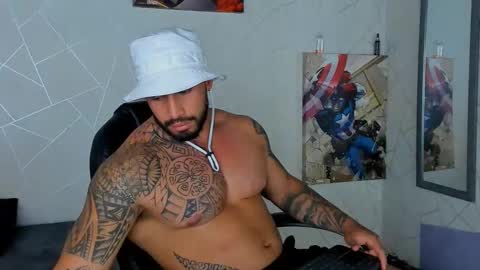 Snapshot of cristian_walker chatting on January 2025 04:46:02 PM cristian walker online show from January 2025 04:46:02 PM