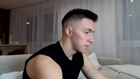 Snapshot of cristianovilla chatting on March 2025 10:13:02 PM CristianoHailey online show from March 2025 10:13:02 PM