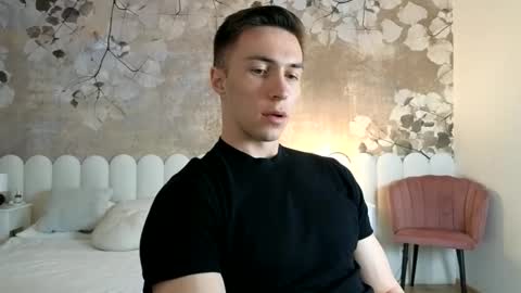 Snapshot of cristianovilla chatting on May 2026 06:56:02 PM CristianoHailey online show from May 2026 06:56:02 PM