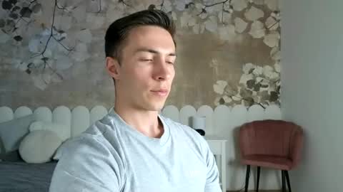 Snapshot of cristianovilla chatting on June 2026 06:12:01 PM CristianoHailey online show from June 2026 06:12:01 PM