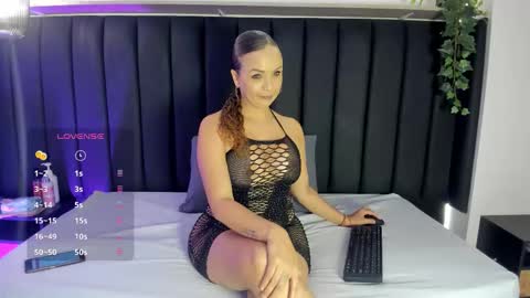 cristina_joy online show from December 2025 12:10:01 PM