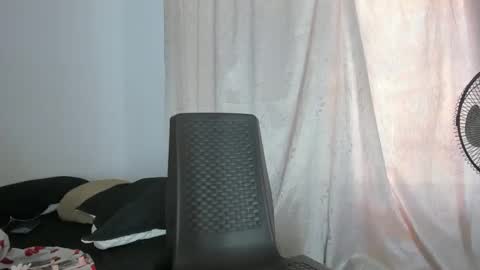 cristinamontiel74 online show from April 2026 04:12:01 PM