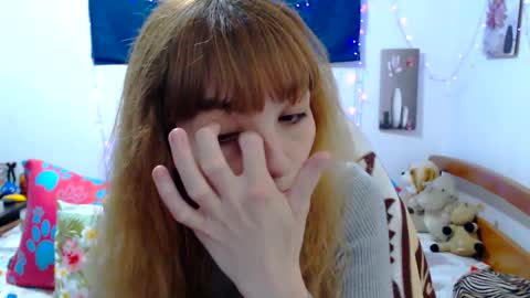 cristinewinter online show from April 2026 10:43:02 PM