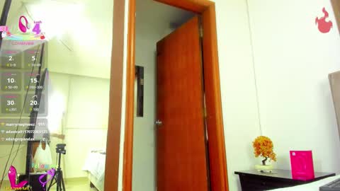 Cristina online show from November 2025 10:48:02 AM