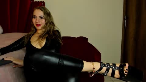 Cristin online show from February 2026 07:42:02 PM