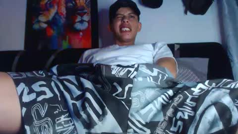 criistofer online show from November 2025 05:07:01 AM