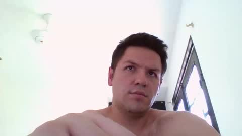 cristopher3042 online show from November 2025 06:41:02 PM