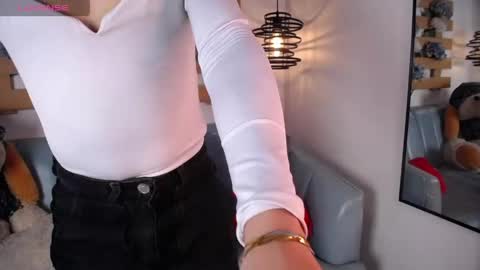 Cristopher  online show from May 2026 09:01:01 PM