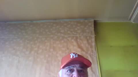 Snapshot of crmperez chatting on January 2025 10:33:01 PM crmperez online show from January 2025 10:33:01 PM