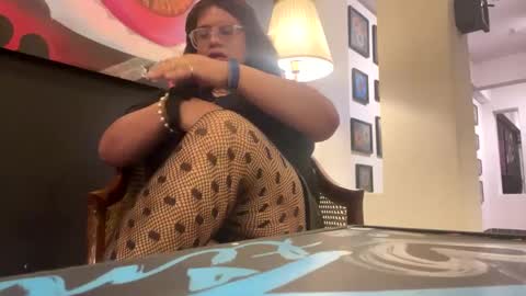 Linda Cross online show from March 2025 12:28:02 AM