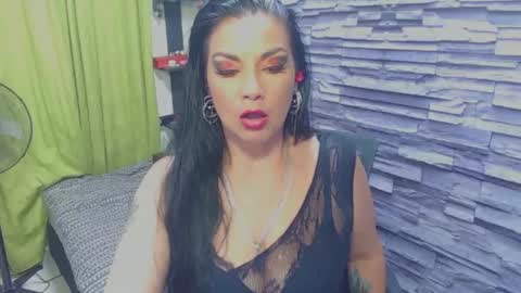 Snapshot of cruela_deviil chatting on February 2025 07:55:01 AM cruela_deviil online show from February 2025 07:55:01 AM