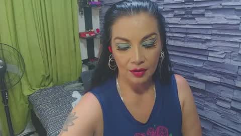 Snapshot of cruela_deviil chatting on March 2025 05:07:01 AM cruela_deviil online show from March 2025 05:07:01 AM